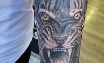 Tukan Tattoo