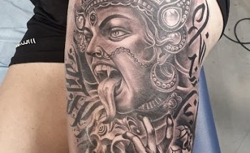 Puro Love Body art Studio