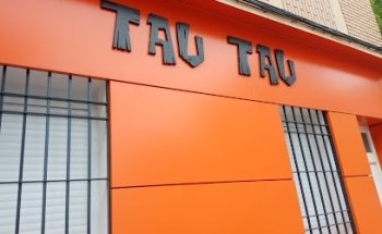 Tau Tau Supplies material for tattoos and piercing