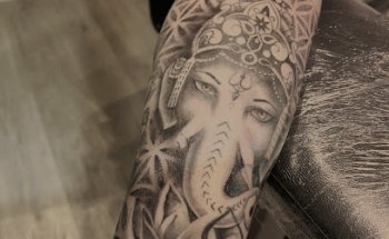 Needles Tattoo BCN