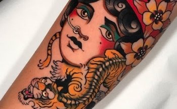 La Rivera Tattoo