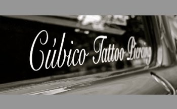 Cúbico Piercing Tattoo