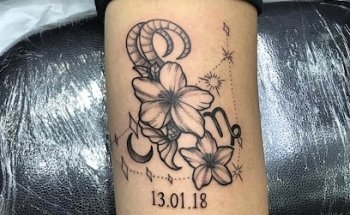 Tattoo Luna
