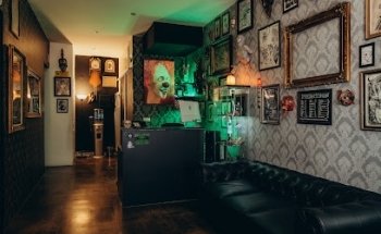 El Manicomio Tattoo & Piercing