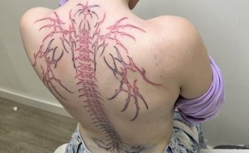 15 INK TATTOO STUDIO