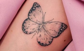 Grisáceos Ink · Estudio de tatuajes en Valencia especializado en fine line