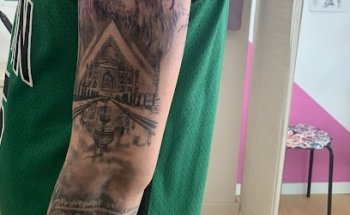 Zoüi Tattoo Studio