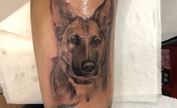 Dekays tattoo